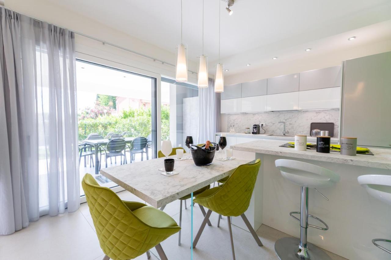 Magic Luxury Apartments Бардолино Екстериор снимка