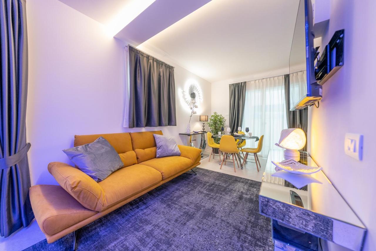 Magic Luxury Apartments Бардолино Екстериор снимка