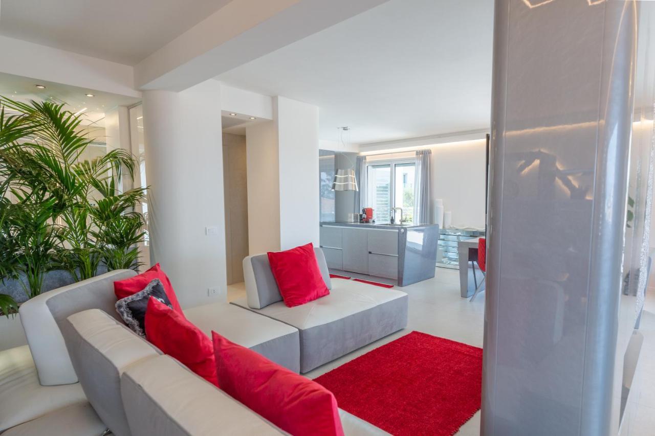 Magic Luxury Apartments Бардолино Екстериор снимка