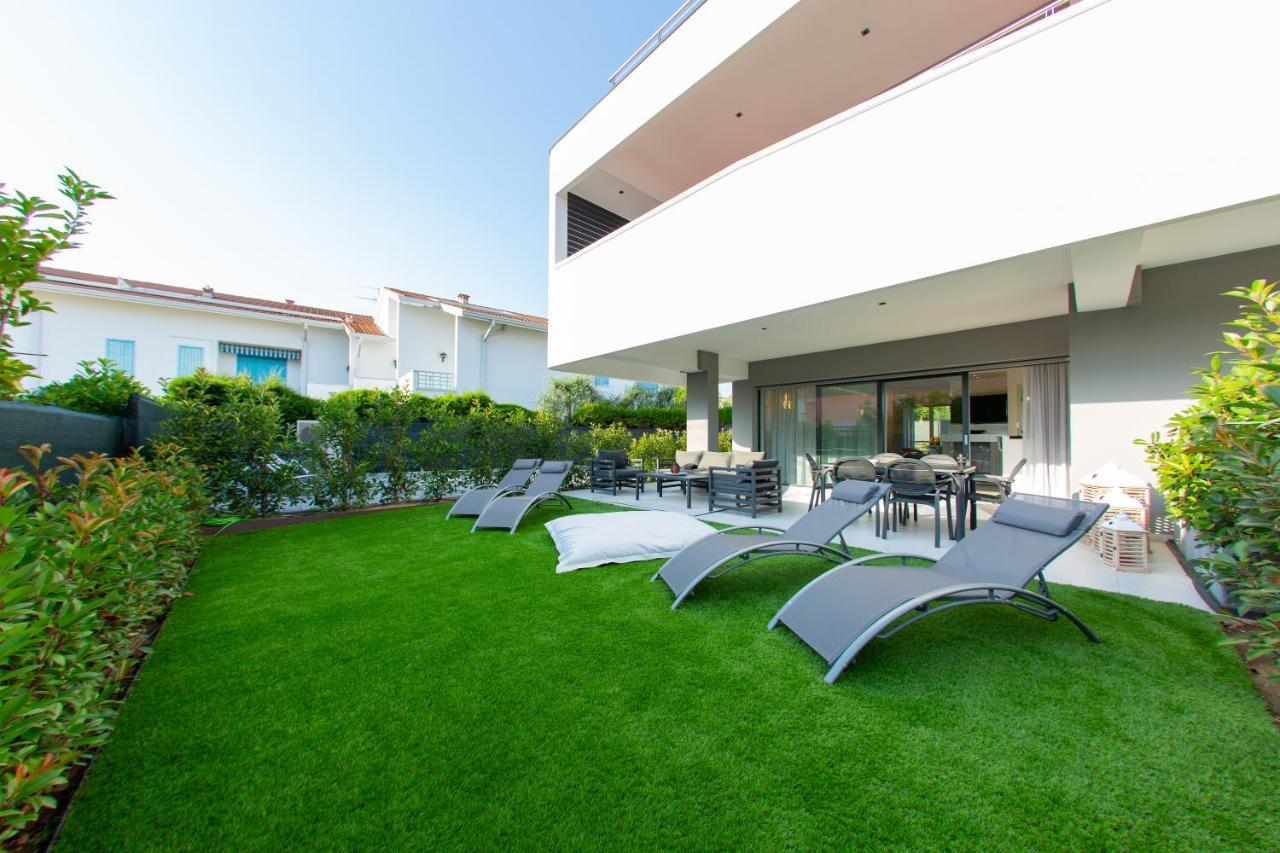 Magic Luxury Apartments Бардолино Екстериор снимка