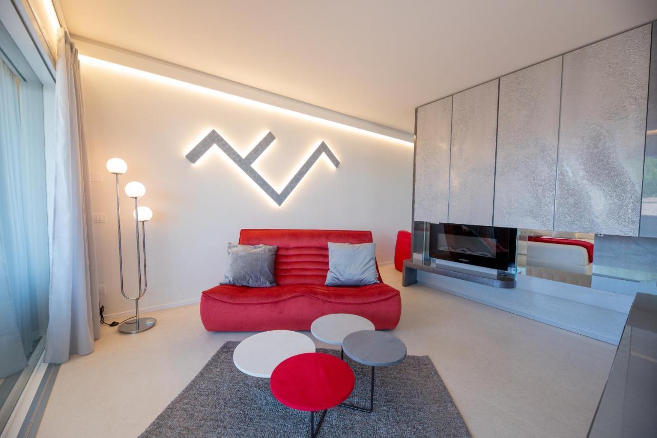 Magic Luxury Apartments Бардолино Екстериор снимка